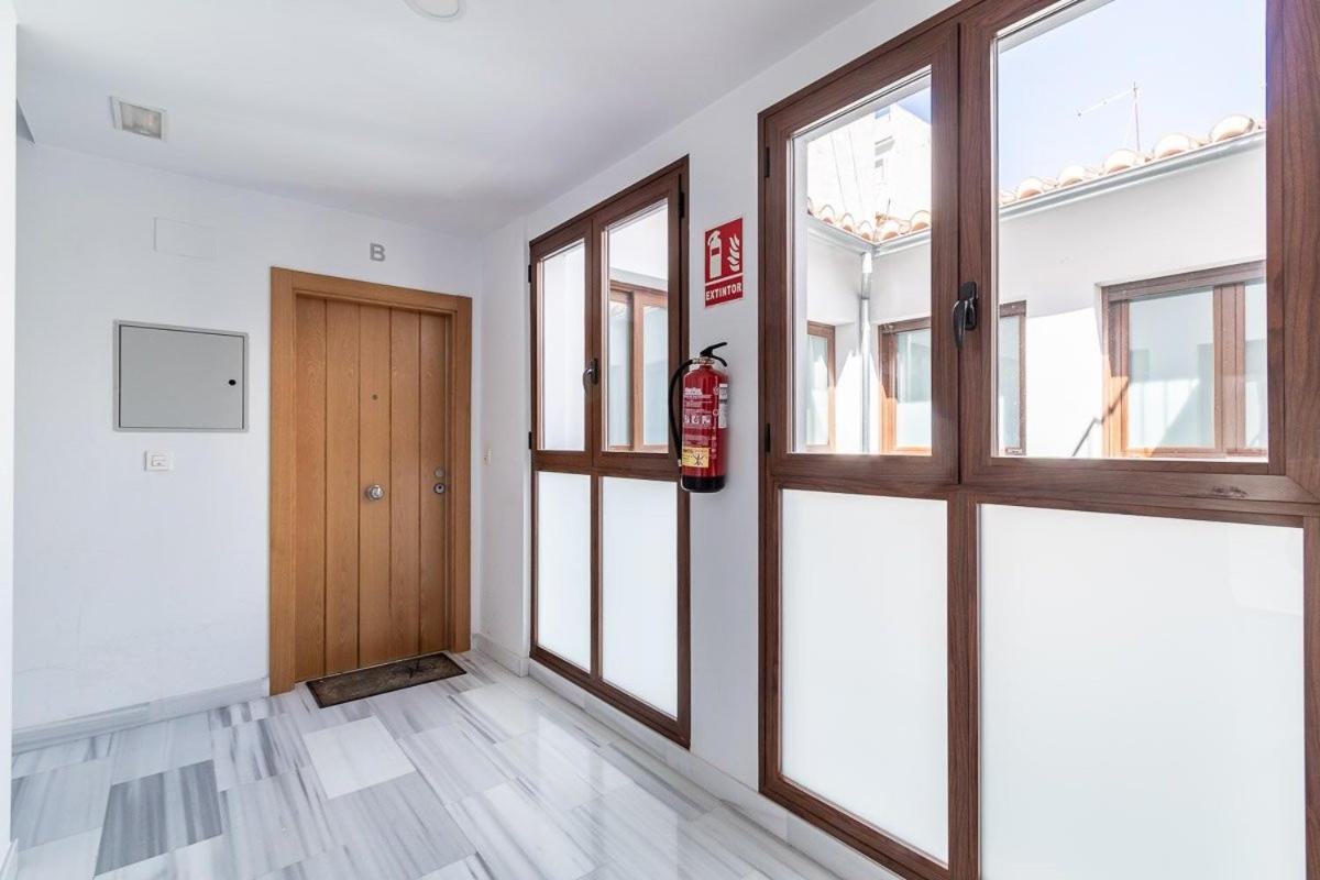 3 Bedroom Elegant & Cozy City Centre Granada Bagian luar foto